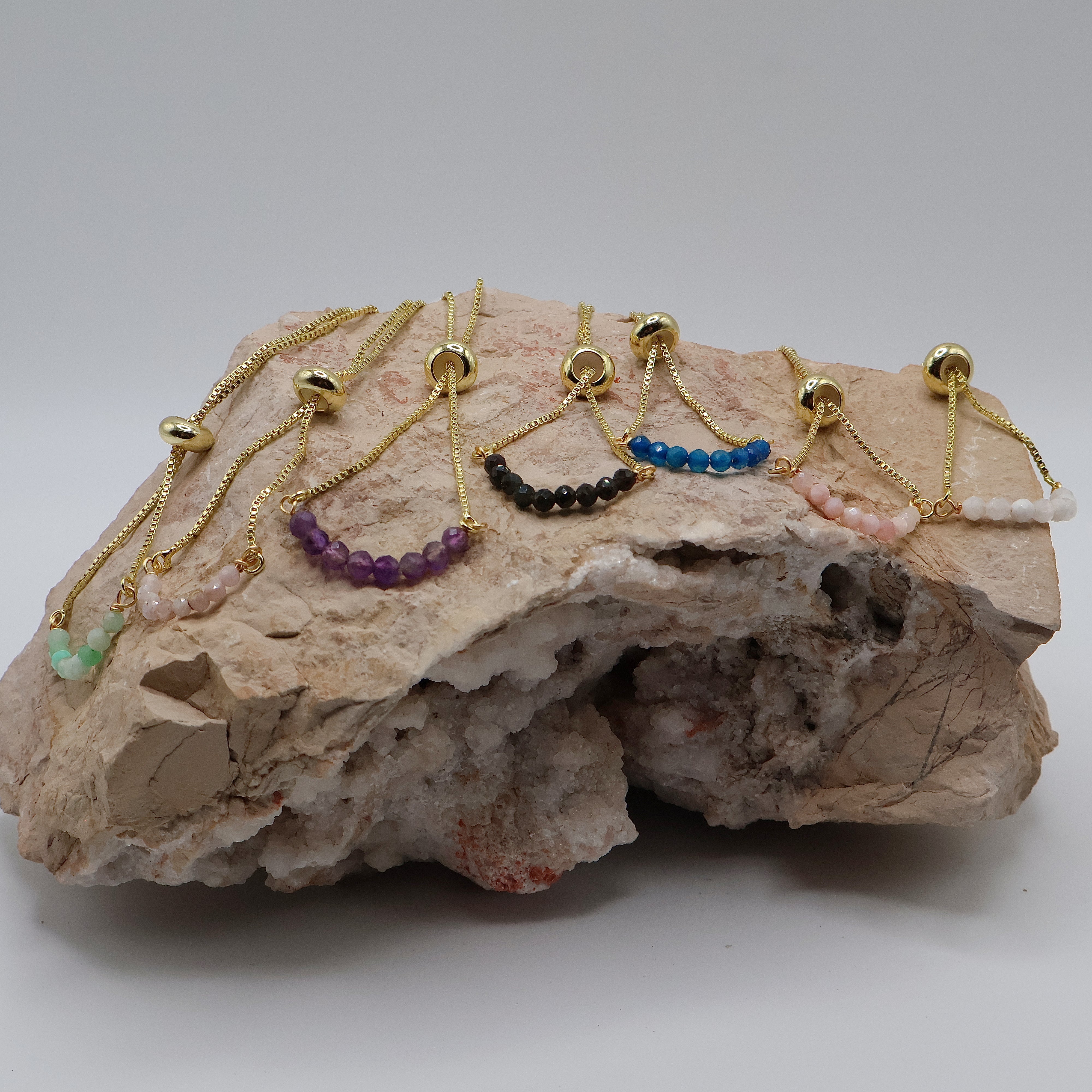 Thin Moonstone Bracelet (Gold)