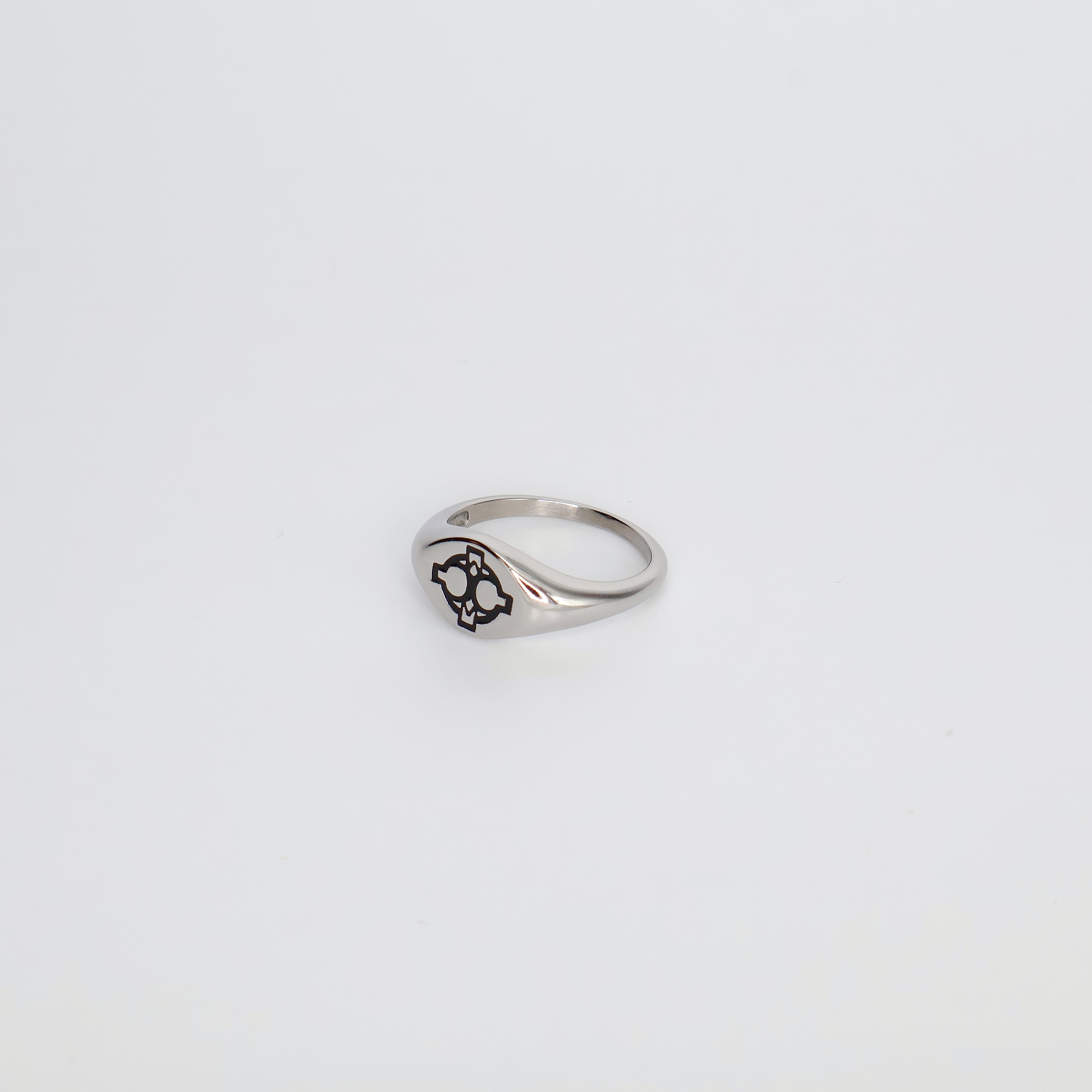 Charmed Signet Ring Slim (Silver)