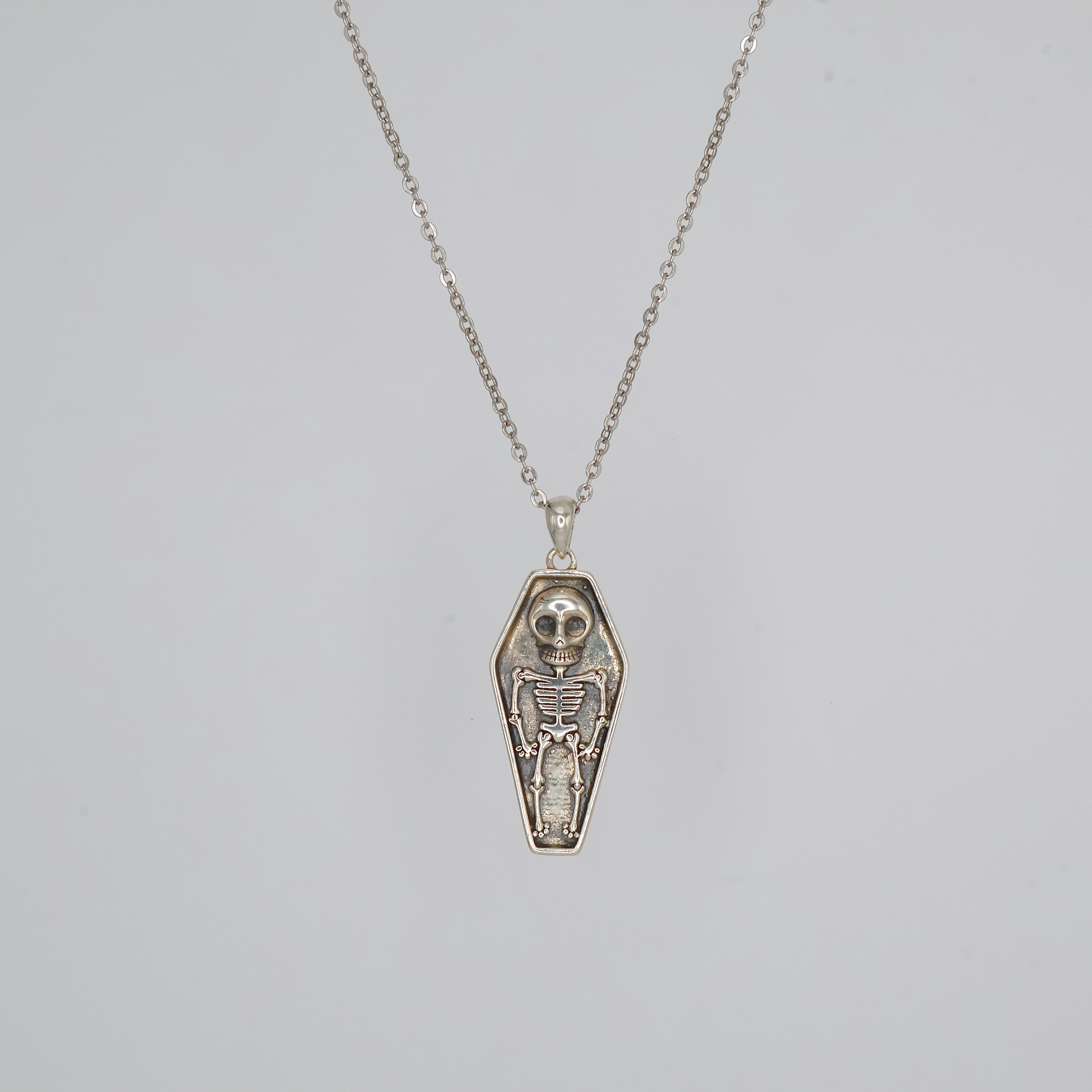Skeleton Vault Necklace (Silver)