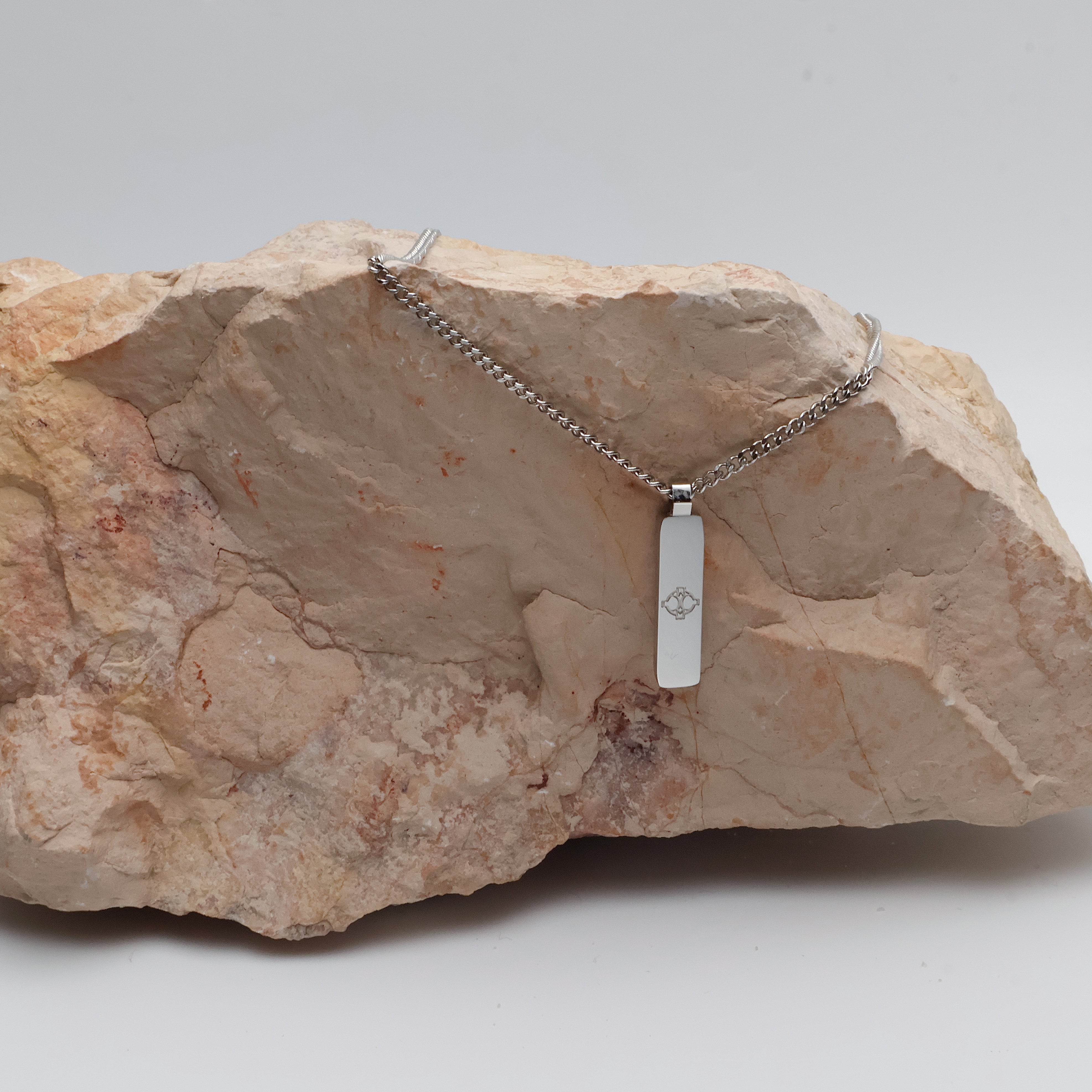 Totem Pendant Necklace (Silver)