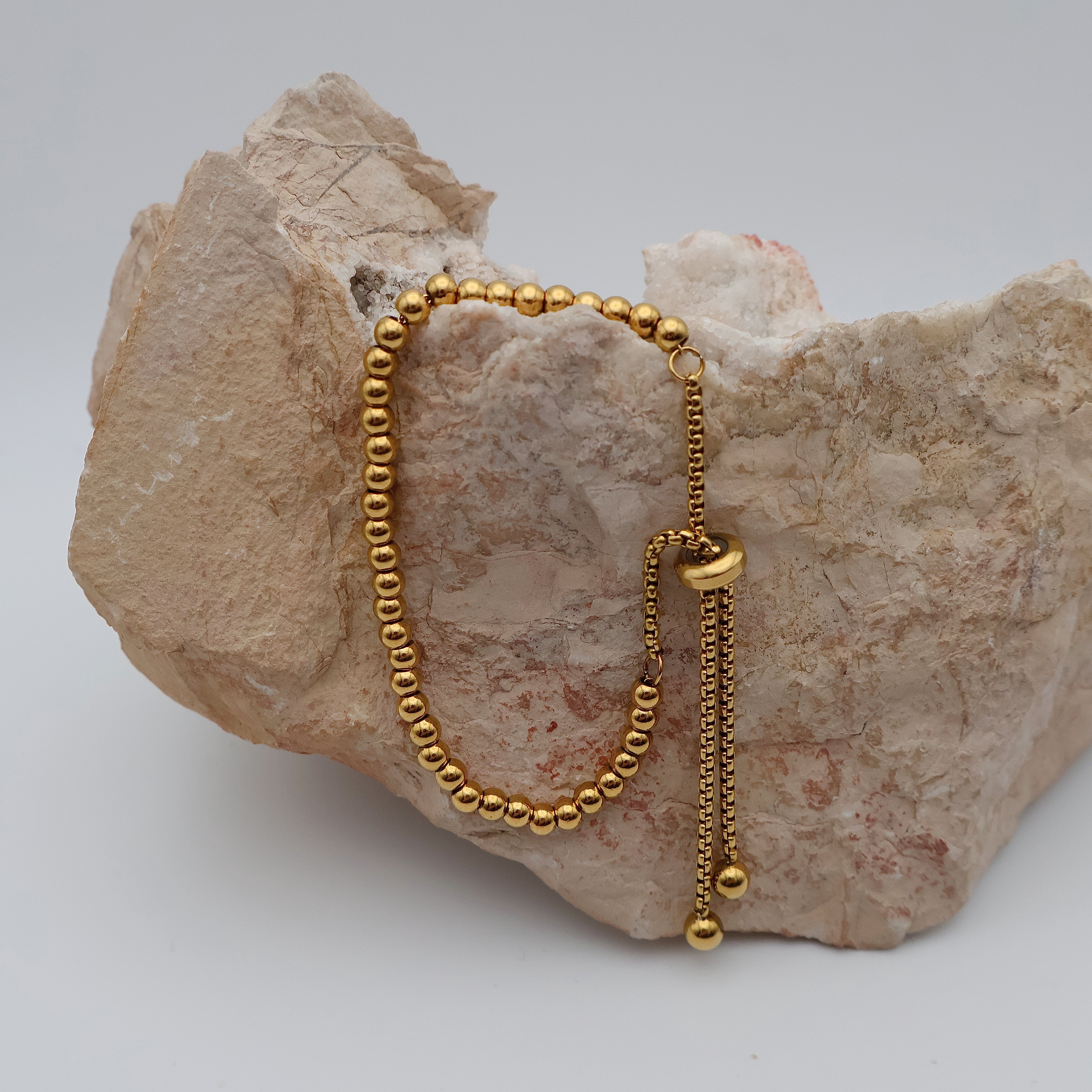 Adjustable Beaded Bracelet (Gold)