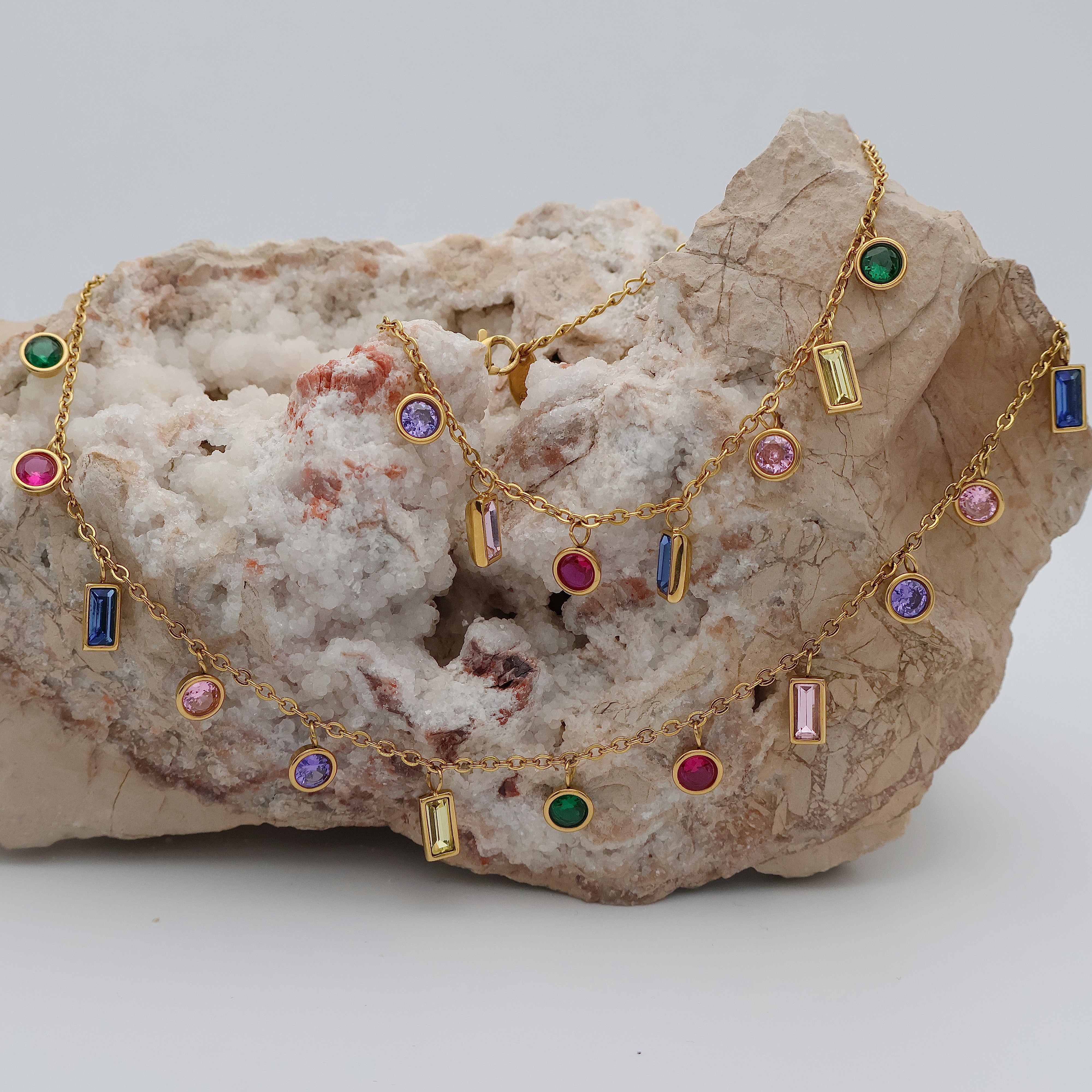 Bejeweled Charm Bracelet (Gold)