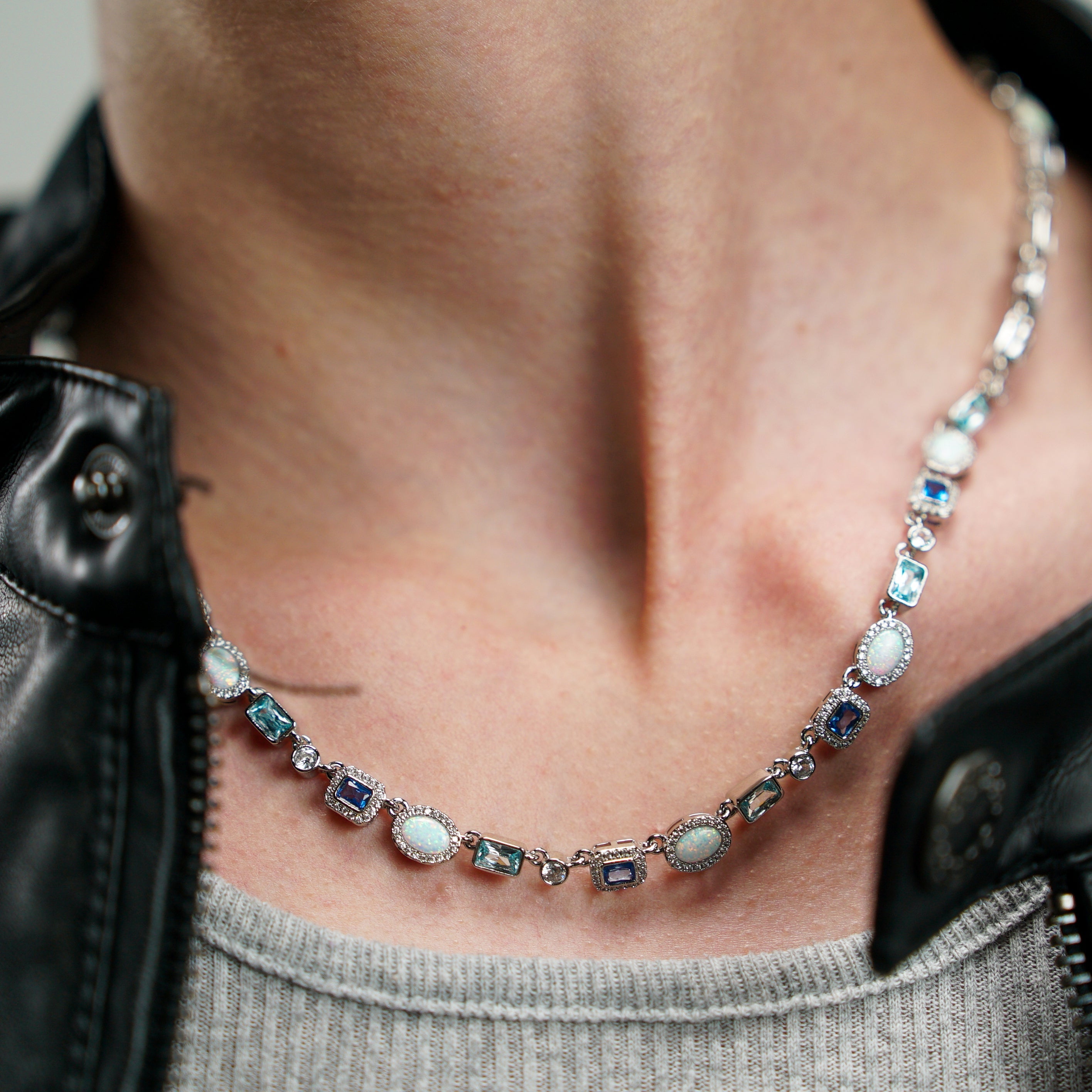 Blue Mini Vanguard Jewel Necklace (Silver)