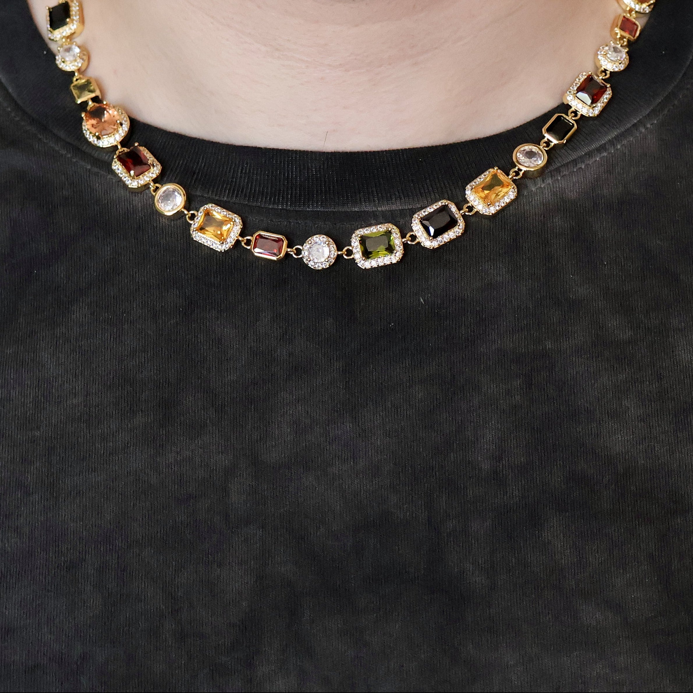 Vanguard Classic Jewel Necklace (Gold)