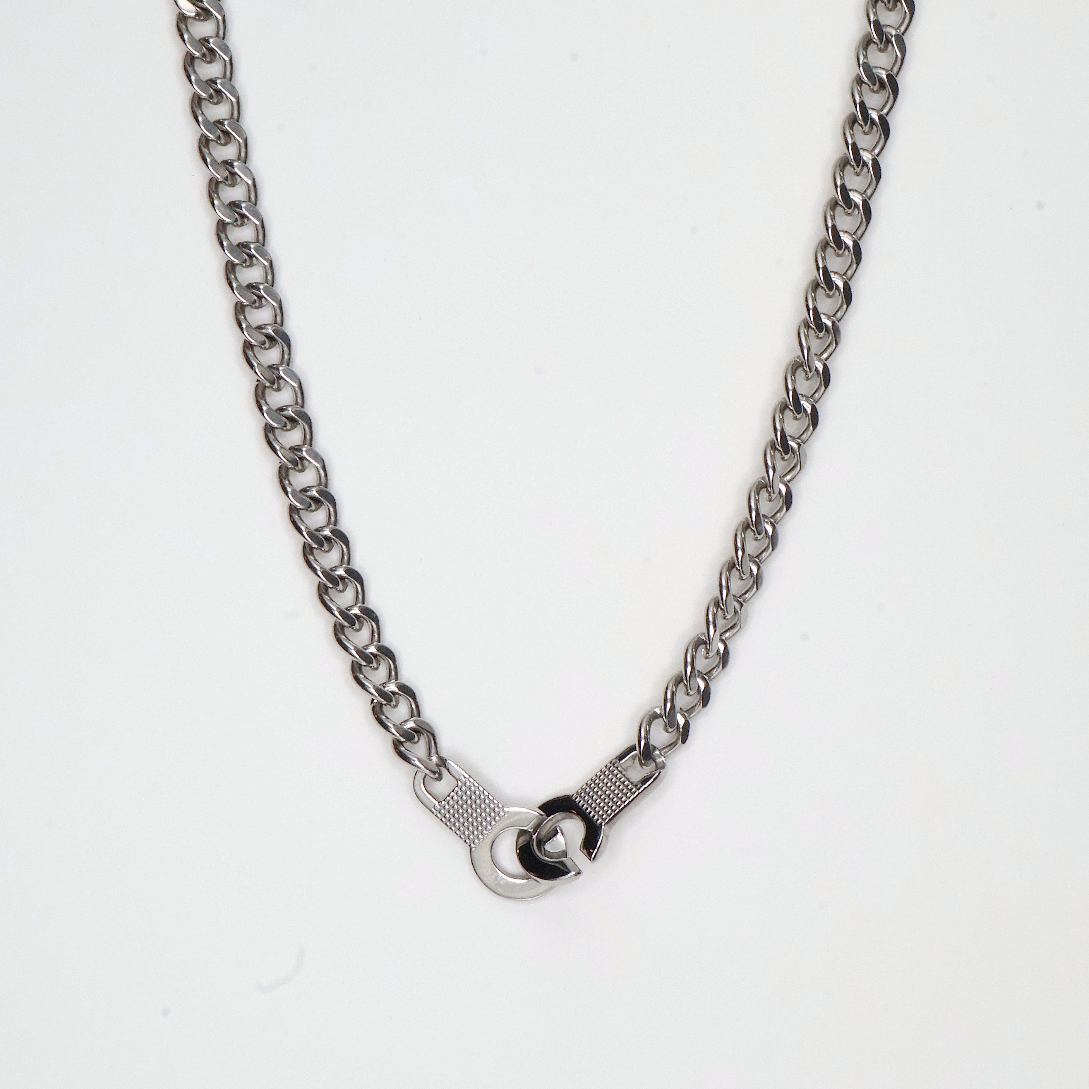 Handcuff Buckle Cuban Chain (Silver)