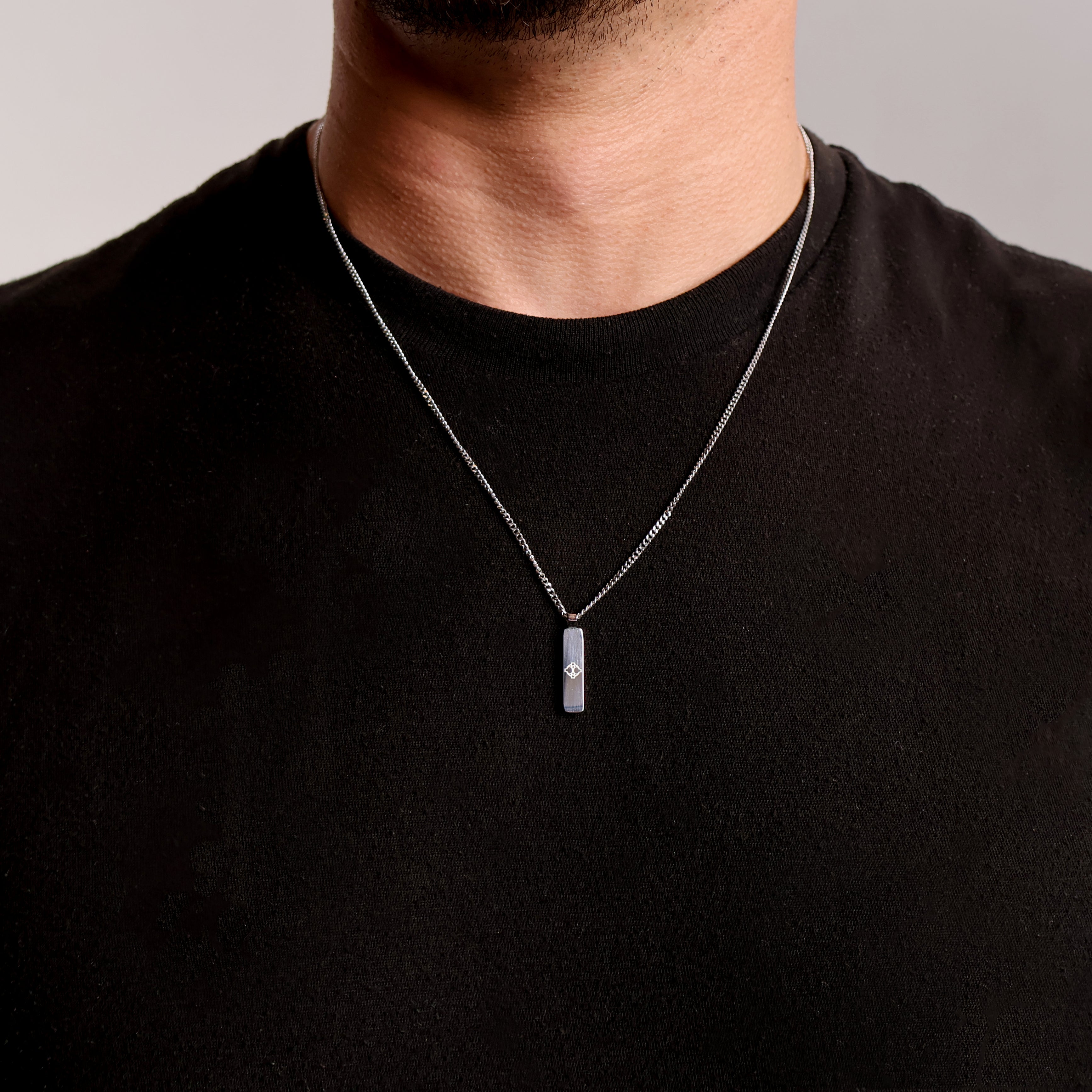 Totem Pendant Necklace (Silver)